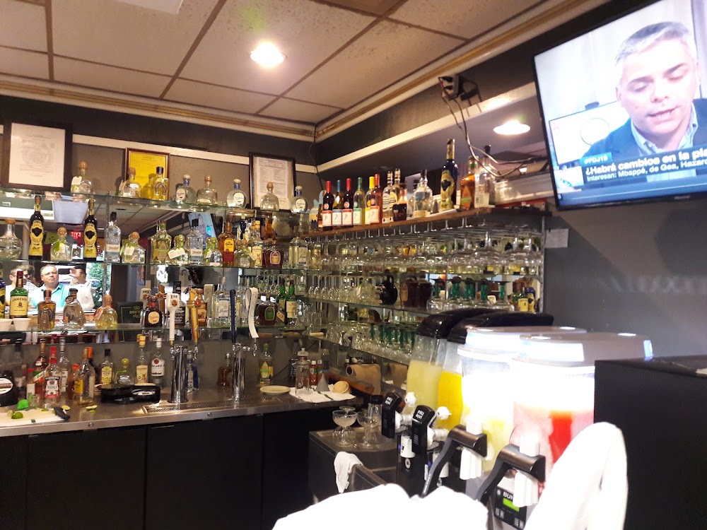 La Chiquita Restaurant Photo 03