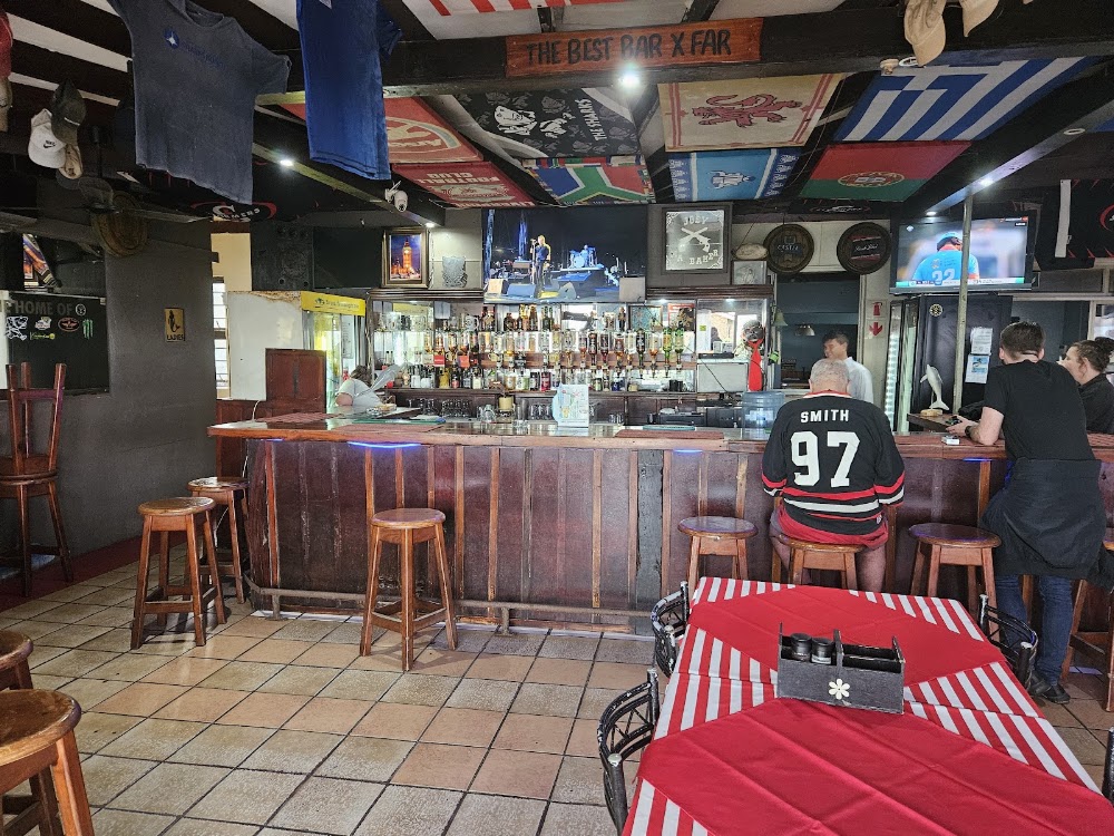 Orca's Beach Bar & Grill Photo 08